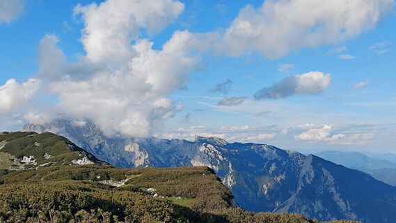 Fotografija s spletne strani Franca Škarja na poti