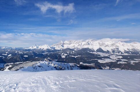 Aufstieg zur Gasselhöhe - den Dachstein immer im Blick