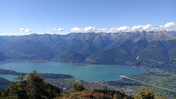 Fotografie z Niccolò Ratti na trase