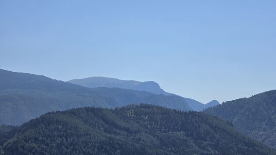 Fotografija s spletne strani EP87 na poti