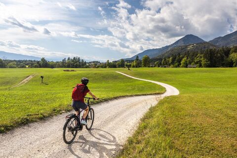 Panorama zwischen Mače und Bašelj