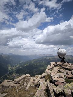 Zdjęcie z Mirko Stefani wzdłuż trasy