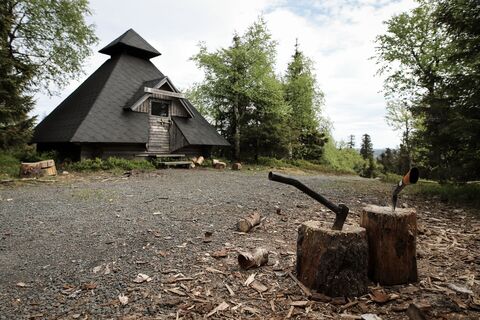 Lappische Hütte "Kota" bei der Spitze von Valtavaara, Ruka