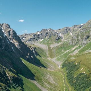 Blick auf den Klettersteig der Madrisella