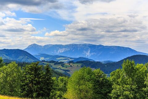 Kapelle Rams mit Raxblick