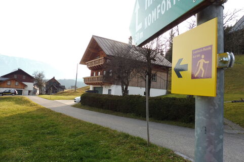 Von der Alten Salzbergstraße weiter über Wanderwege