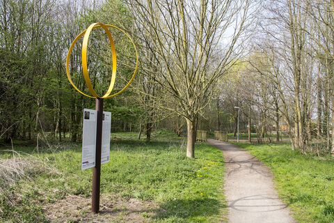 Erde &amp; Mond Planetenwanderweg Brüggen