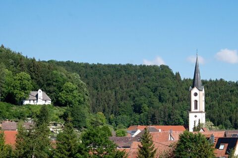 Antoniuskapelle und St.-Marien-Kirche in Geisingen-Kirchen