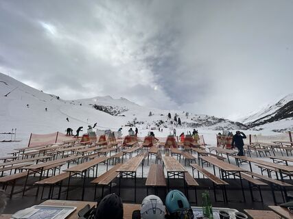 Fotografija s spletne strani Holger Rovini na poti
