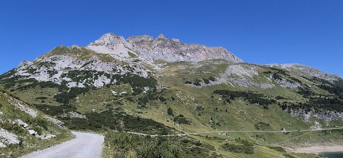 Fotografia z Dinc Soyalp na trase