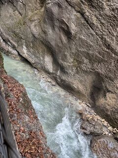 Fotografija s spletne strani Alain na poti