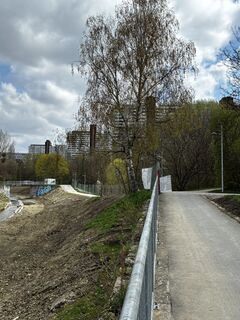 Zdjęcie z Alexander Biach wzdłuż trasy