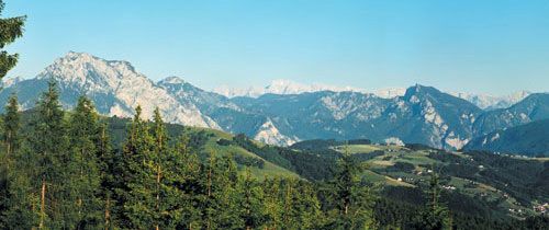 Blick vom Hongar in Richtung Traunstein und Schlafende Griechin. 