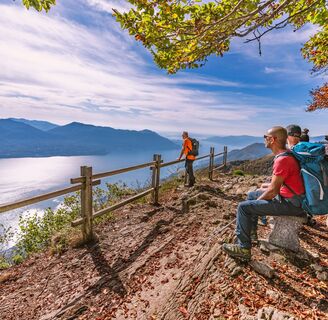 Aussichtspunkt des Wegs am Lago Maggiore