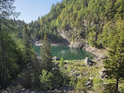 Fotografija s spletne strani Andrej Bozic 1 na poti