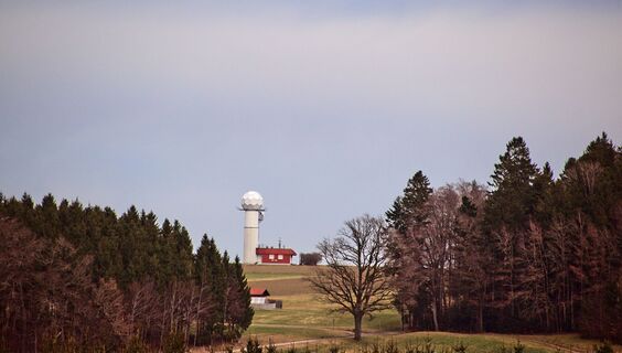 Flugsicherungsanlage der Austro Control für den Flughafen Salzburg