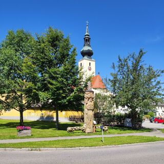 Großschönau mit Holzkunst