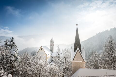 Wallfahrtskirche St. Georgenberg im Winter