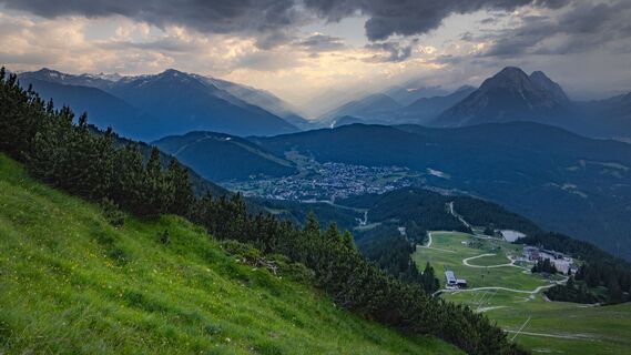 Sonnenuntergang von der Rosshütte - Gewitterstimmung.jpg