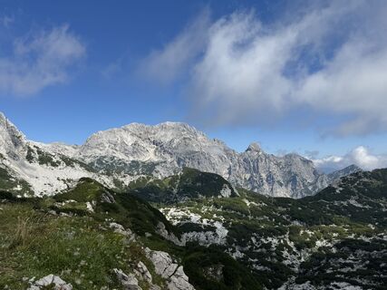 Fotografija s spletne strani Jurij Kobal na poti