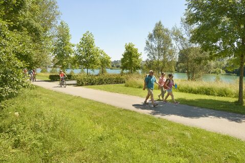 Wanderer im Seepark Linzgau in Pfullendorf