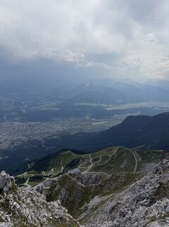 Foto von Beyhan Goenuel entlang der Tour