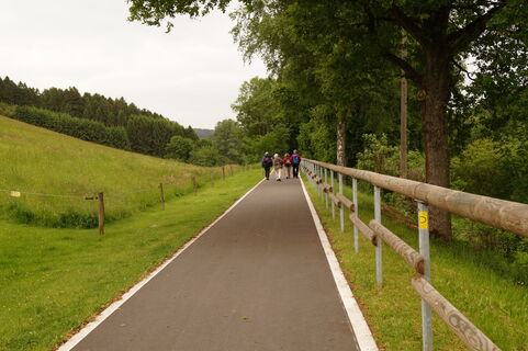 Rad- und Wanderweg auf der Sülzbahntrasse