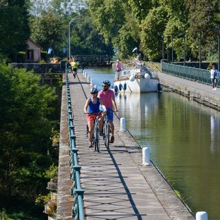 4-pont-canal Digoin ©DSL71-SEBGEO