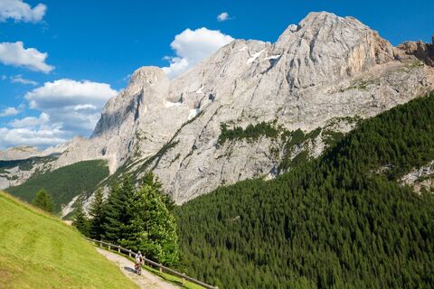 Canazei - Penia ©Archivio APT Val di Fassa