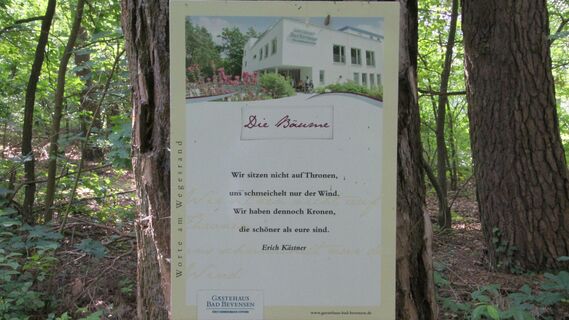 Hinweisschild Rollstuhlwanderweg