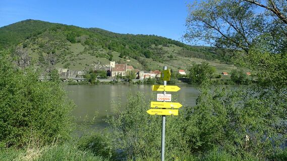 Bacharnsdorf Treppelweg