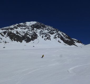Unbeschwertes Schwungvergnügen am Schwarzenbergferner
