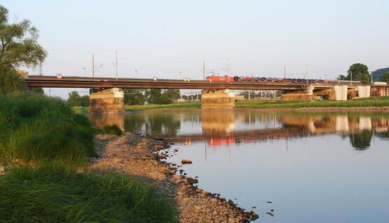 Eisenbahnbrücke über die Elbe in Dresden-Niederwartha