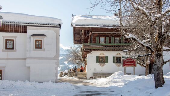 Die Lärchenhof Hundsbichl Alm im Schnee