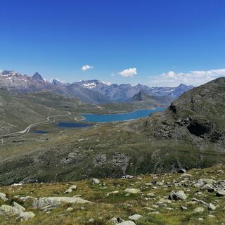 Blick runter zum Berninapass