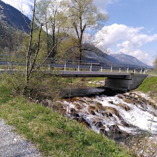 Brücke über den Nölblinger Bach
