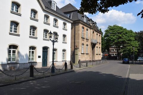historische Gebäude in Duisburg-Ruhrort