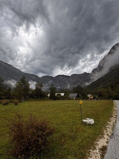 Foto van Zsuzsanna Martony langs de tour