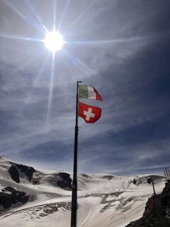 Fotografija s spletne strani Lorella Cesana na poti