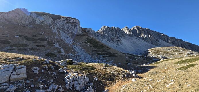 Fotografija s spletne strani Chantra Malorni na poti