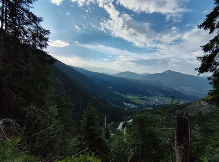 Fotografija s spletne strani Moritz Schneider na poti