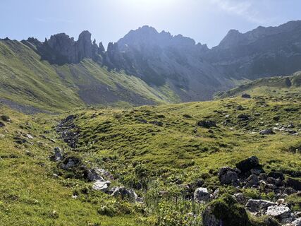 Fotografija s spletne strani Robert Dolp na poti