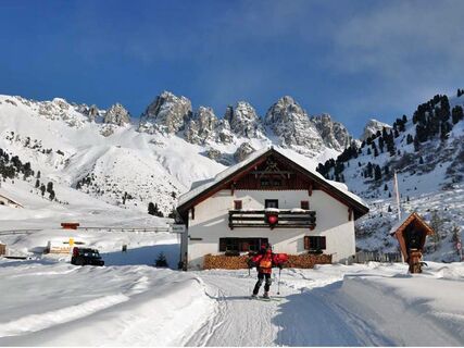 HEIDI FOTO Skitour Kemateralm Winter.jpg