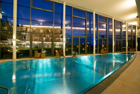 Spa Pool Therme Laa - Hotel &amp; Spa