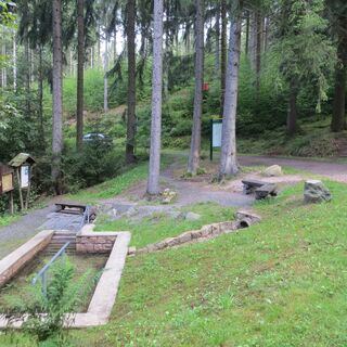 Kneippbecken nahe Hundshübel