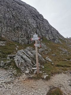 Fotografija s spletne strani Vida Burja na poti
