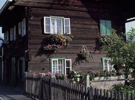Bauernhaus: Durch das Veitschtal bergwärts.