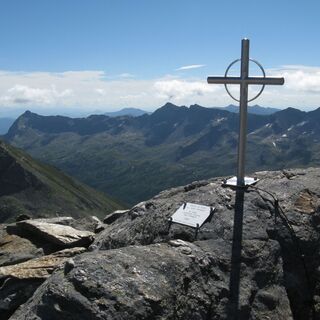 Kreuz auf dem Antronapass