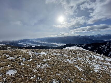 Fotografija s spletne strani acki na poti