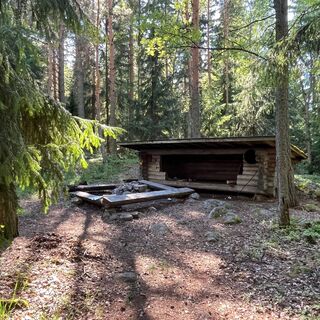 Varjansaaren Laavu, Asikkala